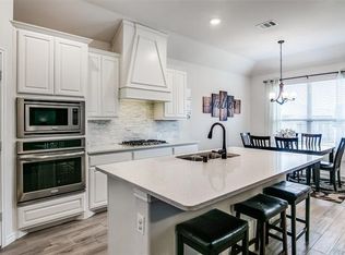 3030 Lily Ln, Heath, TX 75126