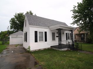 1321 W 5th St, Coffeyville, KS 67337