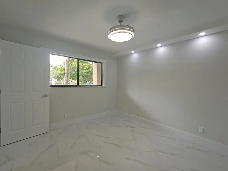 7280 Amberly Ln #207 — Photo 15