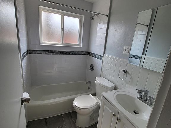 2nd image of 7602 Pennsylvania Ave #7602