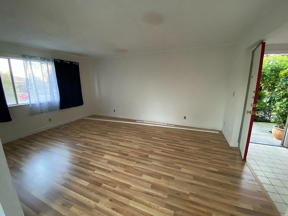 1st image of 5567 Thornwood Dr