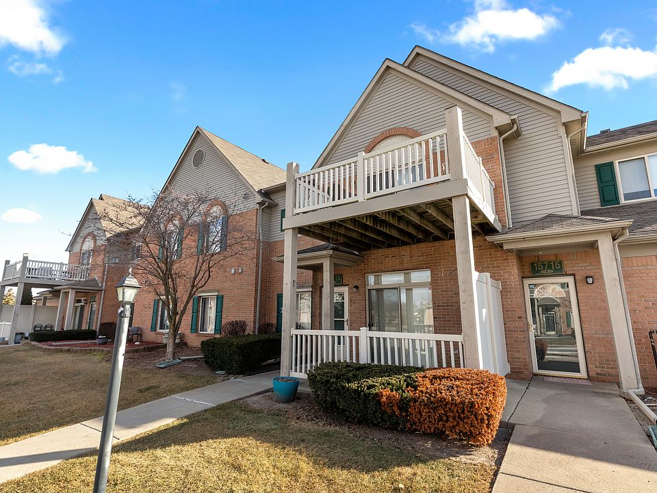 1st image of 15715 Parkway Ln APT 4