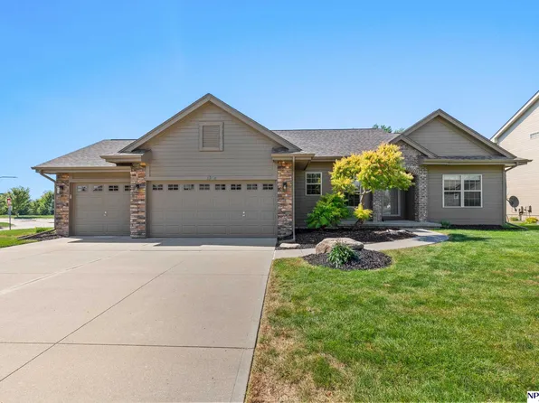 1368 S 197th Ave, Omaha, NE 68130