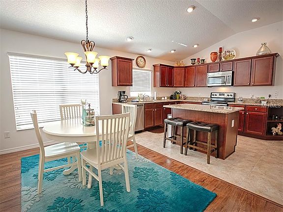 3rd image of 1725 Waterbury Pl