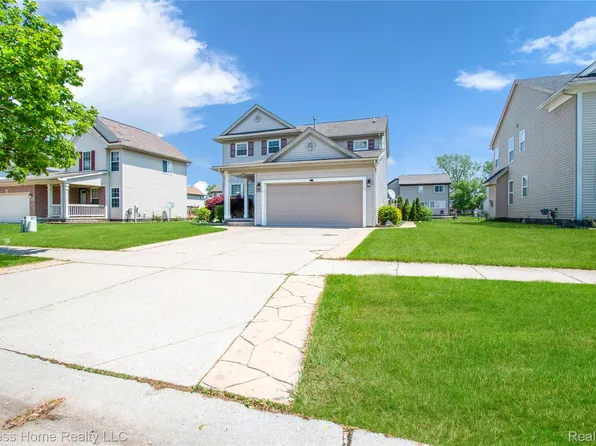 25244 Independence Trl, Warren, MI 48089