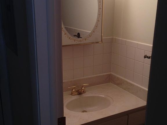 2nd image of 7410 Country Brook Dr