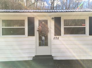 828 Alum Creek Rd, South Charleston, WV 25309