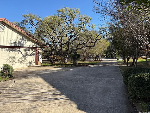 5th image of 105 ridge trail