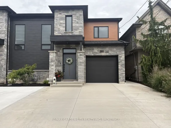 618 Clare Ave, Welland, ON L3C 7E2