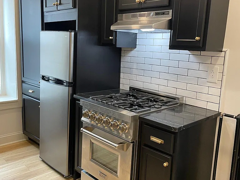130 Dawson St #2 — Photo 1