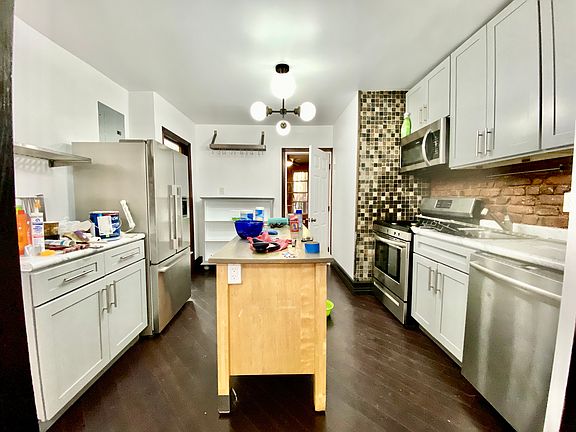 5th image of 12 Parkside Ct #1