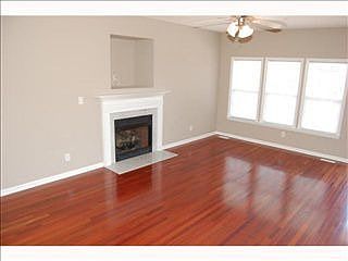 3rd image of 37 Shapiro Ct