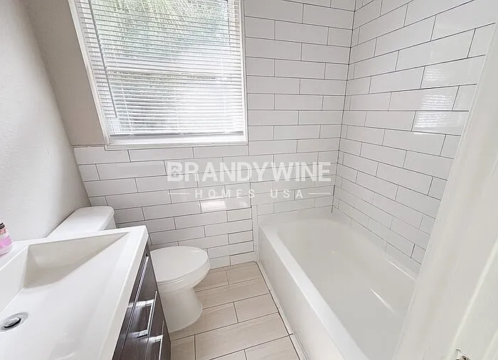 2145 Bourget Dr — Photo 19