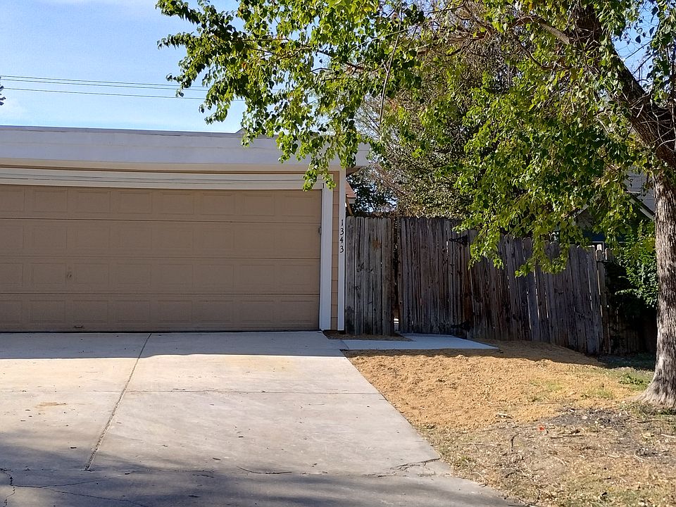 1st image of 1343 Bayou Dr
