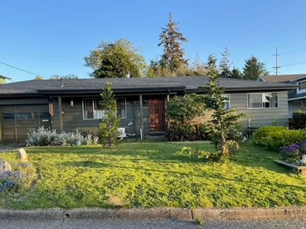 (undisclosed Address), North Bend, OR 97459