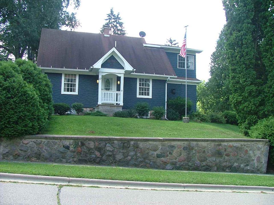 1st image of 17 Blanchard Ave
