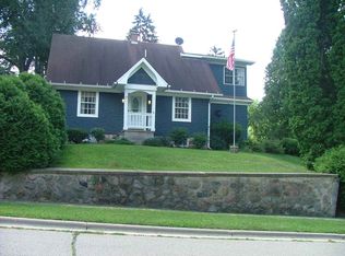 17 Blanchard Ave, Edgerton, WI 53534