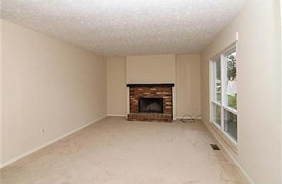 4th image of 1309 Gumwood Dr