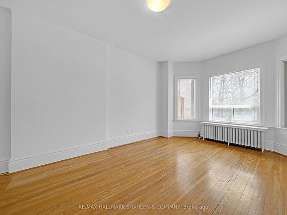 2nd image of 16 Foxbar Rd #2