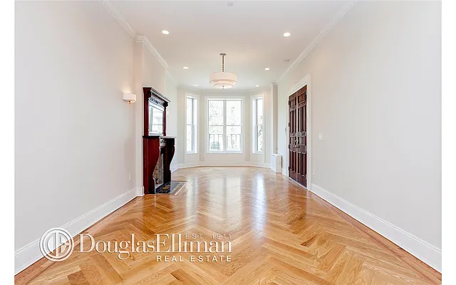 Sold by Douglas Elliman | media 32