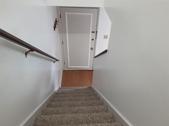 2nd image of 648 Farm Road 5