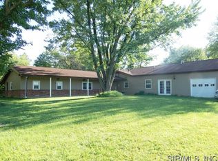 6064 Floraville Rd, Millstadt, IL 62260