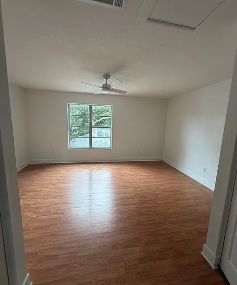5106 Rosegreen Ct — Photo 11