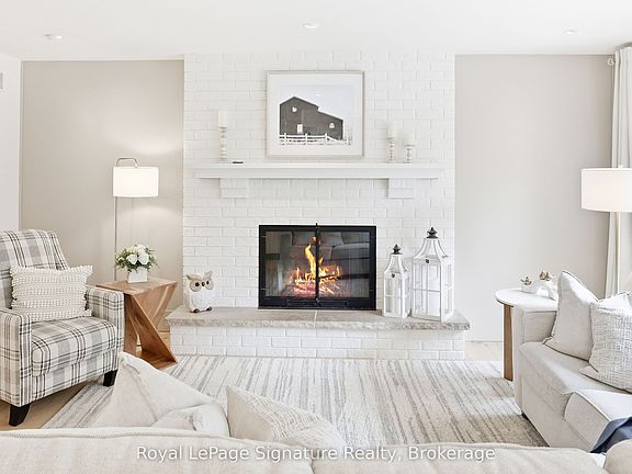 5th image of 98 Moore Cres