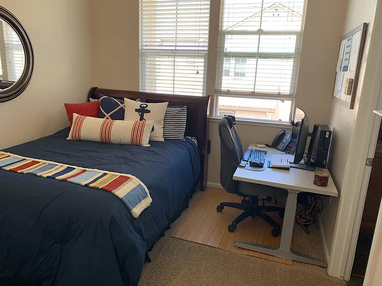 Bed 2 on top level
