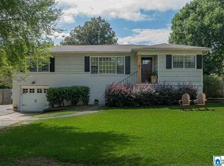 3221 Ridgely Ct, Birmingham, AL 35243