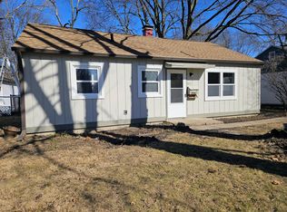 914 E Fairlawn Dr, Urbana, IL