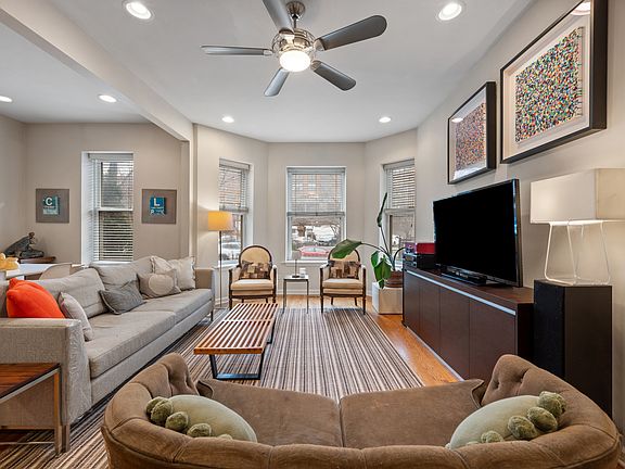 3rd image of 2444 N Linden Pl #1
