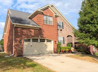 157 Grand Oak Blvd, Shepherdsville, KY 40165