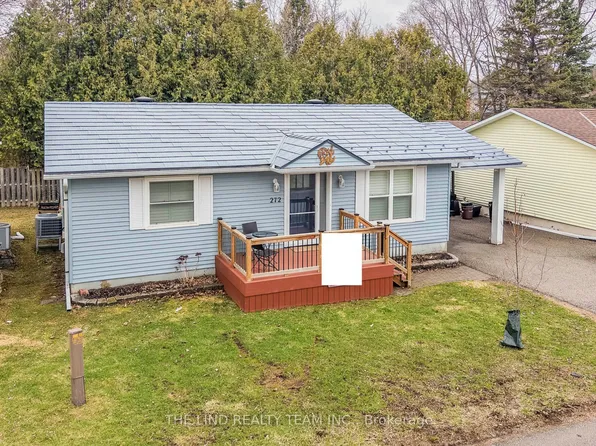 272 Jeff Smith Ct, Newmarket, ON L3Y 8C5
