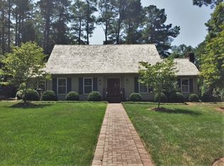 5009 Larchmont Dr, Raleigh, NC 27612