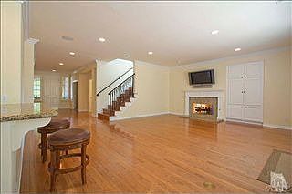 5th image of 1767 Stanhope St