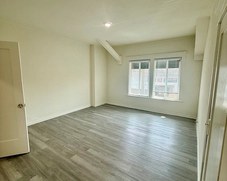 1st image of 2805-2813A S Vermont Ave #2809-3