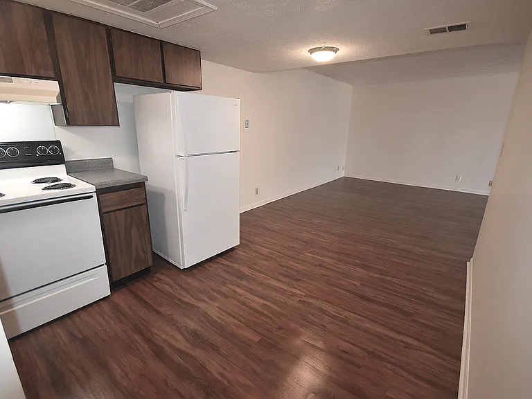 Waveland Place Apartments — Photo 77