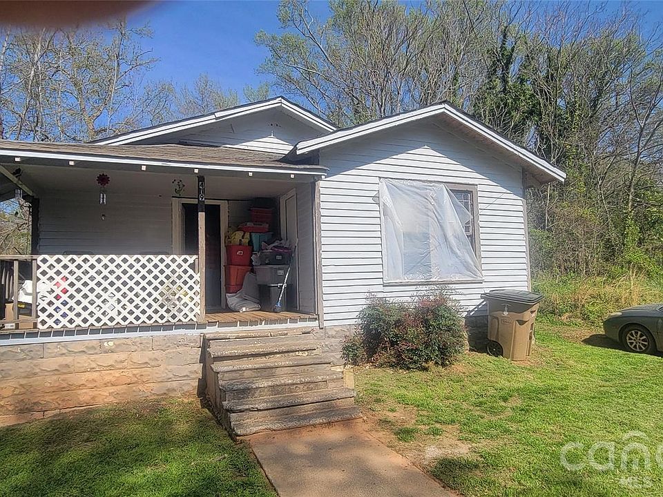 2nd image of 417 Oakland Dr