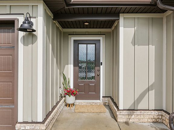 4th image of 1103 Wittys Way