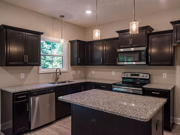 3rd image of 183 Chalet Hls Lot 183
