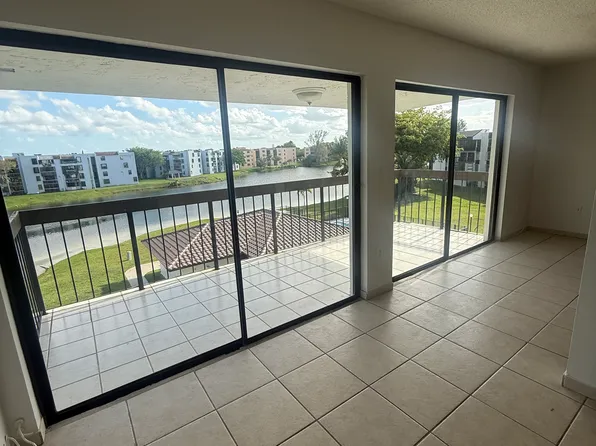 1300 SW 122nd Ave APT 418, Miami, FL 33184