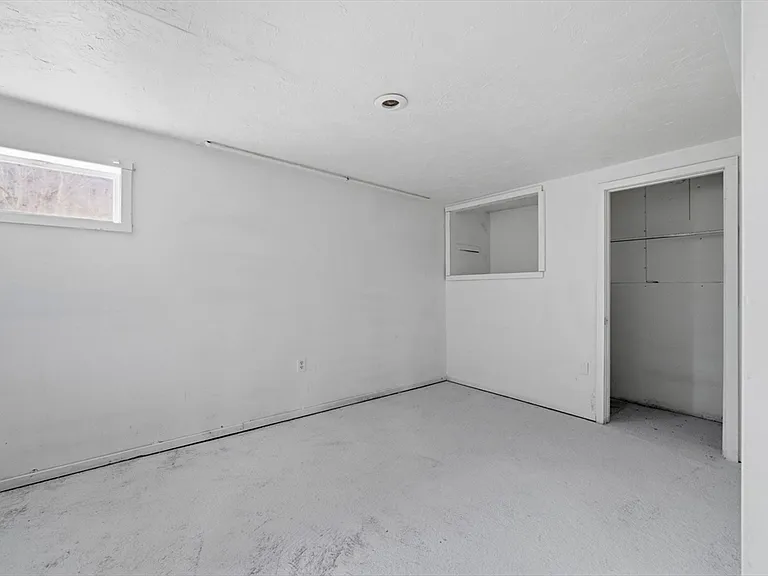 8 Ash St — Photo 23