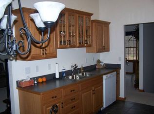 2270 W Chippewa River Rd, Midland, MI 48640