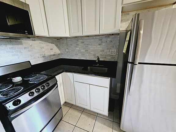 2nd image of 31 Austin St #6A0