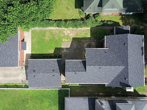 4th image of 1905 Washington Ave
