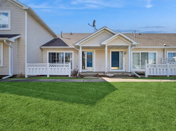 4425 Mills Civic Pkwy Unit 1405, West Des Moines, IA 50265