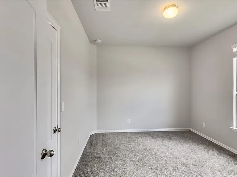 505 Palmilla St — Photo 22