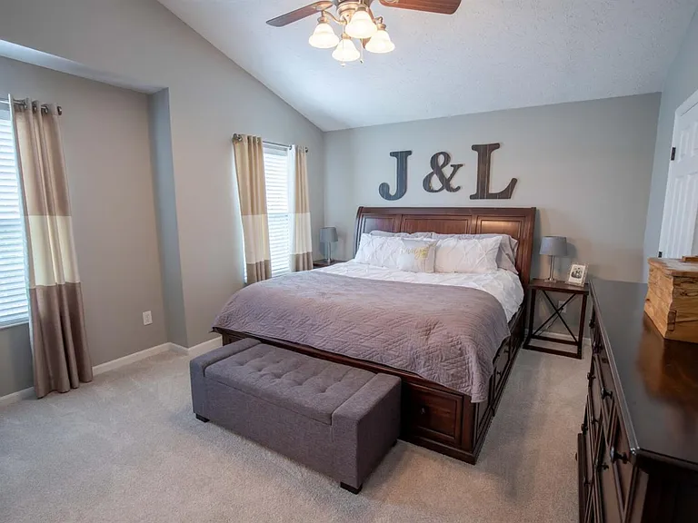 7713 Alexandra Dr — Photo 11