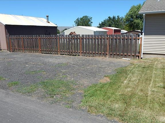 RV Parking and Hook ups